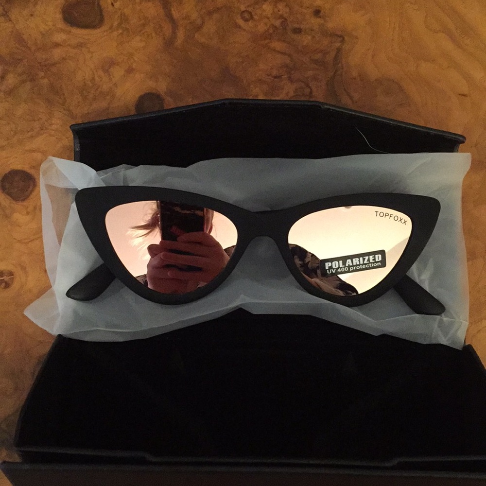 Top Foxx Matte Black Polarized Cat Eye Sunglasses